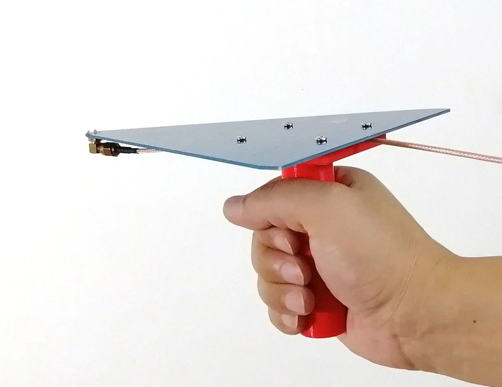 UWB Wifi 800MHz-6GHz směrová anténa UWB Wifi 800MHz-6GHz směrová anténa