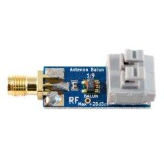 Miniatúrny vysokofrekvenčný 9:1 impedančný konvertor (BALUN) HF