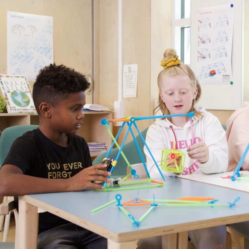 SBE-SB1-EN-V1 Robotics Inventions Kit for micro:bit