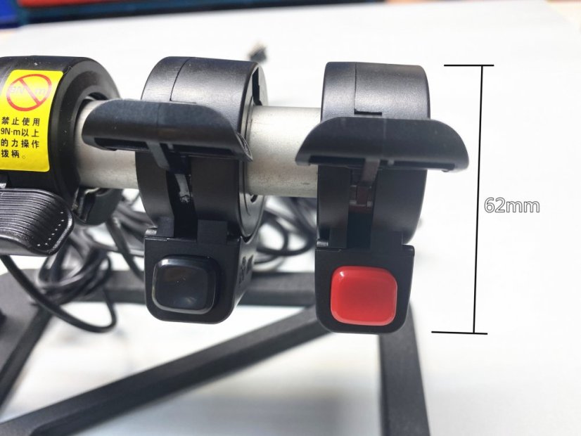 Palcová plynová rukojeť pro PWM regulaci