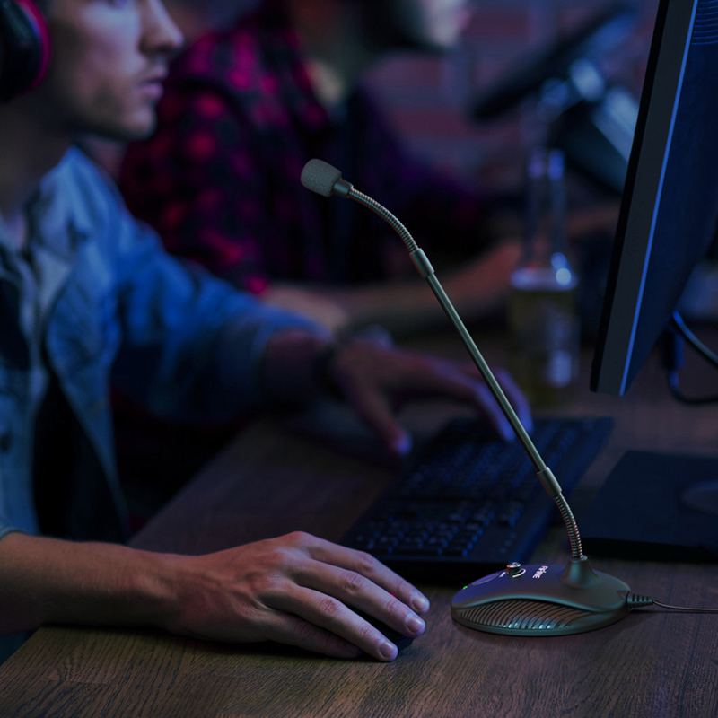 K052 USB mikrofon k PC se stojánkem – kvalitní zvuk pro online hry a streamování