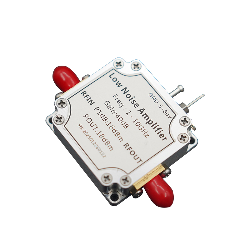 ZL110G 1–10 GHz 40 dB Širokopásmový nízkošumový zesilovač