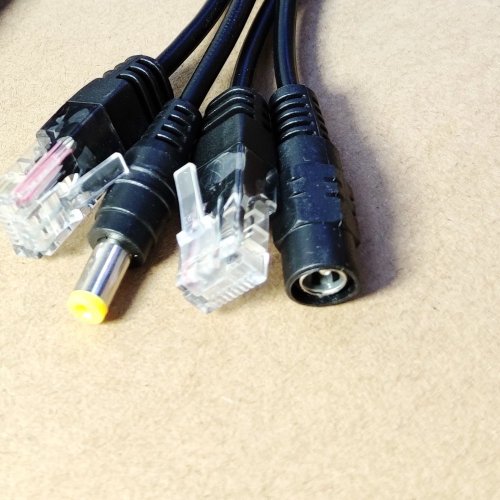 Pasivní Power Over Ethernet - univerzální sada PoE injector/splitter 12V-15V