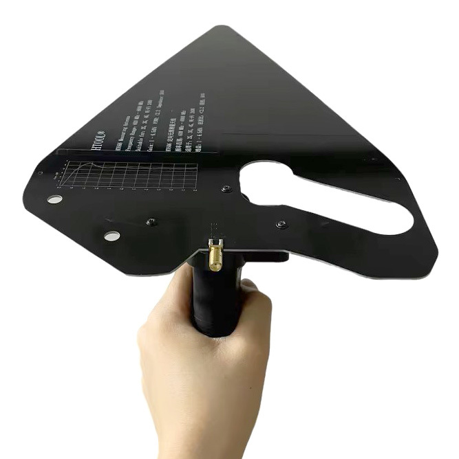 HT666 600MHz-6GHz směrová anténa - Antény: pouze anténa