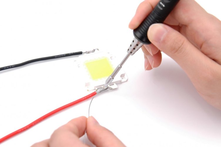 Mini TS80P Digitální programovatelná pájecí stanice