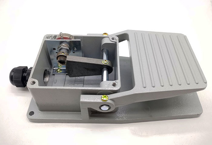 MDB-L01BS Foot Pedal with Potentiometer, Metal, Gray