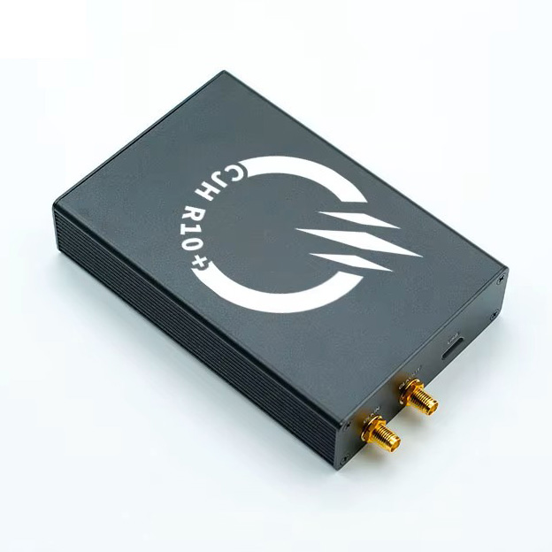 HackRF One  R10+ 1MHz-6GHz SDR s kovovým krytem