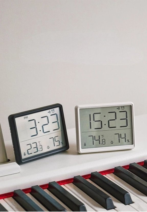 8218 domácí mini teploměr, vlhkoměr a budík 3v1 s velkým displejem - Barva: Bílá