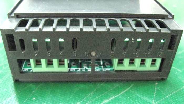 SF-101B 220V/30A - Elektronický termostat pro chlazení a vytápění