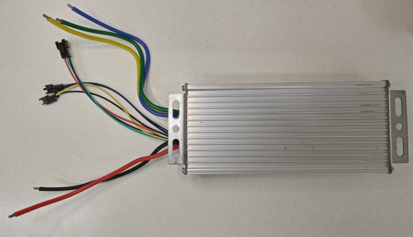 BLDC Ovladač Motorů PWM 300-2400W - Ovladač motorů - Provozní napětí: 24-36V, Ovladač motorů - Maximální proud: 35A, Ovladač motorů - Trvalý pracovní výkon: 1000W, Ovladač motorů - MOSFET: 15 MOSFET