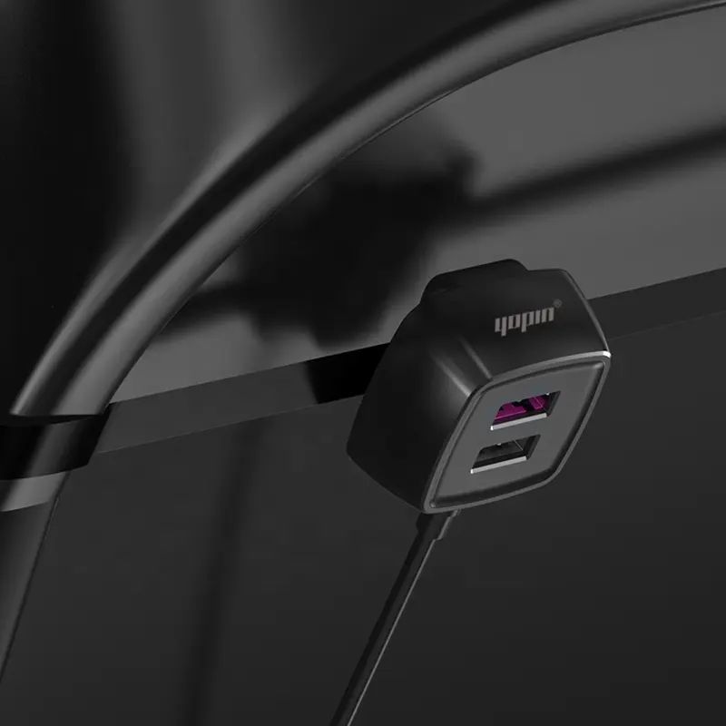 EC15 60W automobilová nabíječka s QC3.0 a 4x USB-A