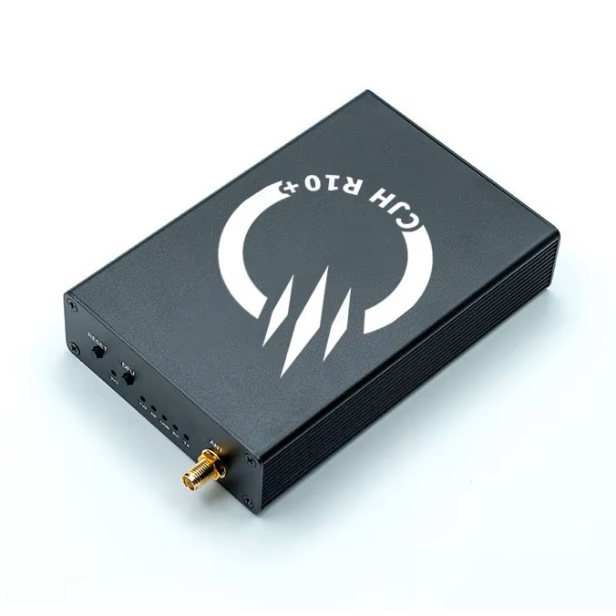 HackRF One  R10+ 1MHz-6GHz SDR s kovovým krytem