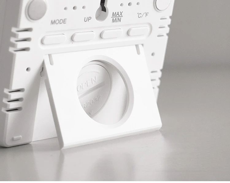 8218 domácí mini teploměr, vlhkoměr a budík 3v1 s velkým displejem