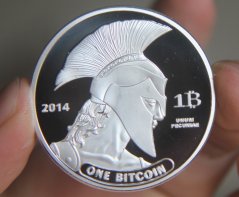 Strieborná minca Bitcoin TITAN 40mm