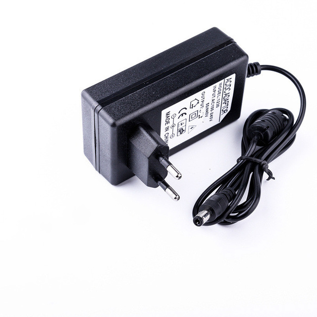 YU3613 DC 36V/1.3A/45W 5.5x2.5mm Univerzální Napájecí Zdroj CE