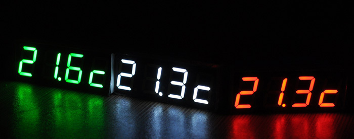 SMA-42 3v1 Vestavný digitální teploměr, hodiny a voltmetr do auta