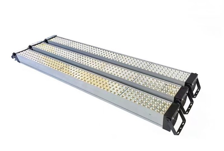 Vysoce výkonná UV lampa pro efektivní vytvrzování