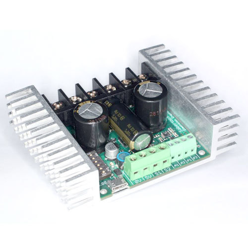 Sabertooth 2x32A - duální motorový řadič