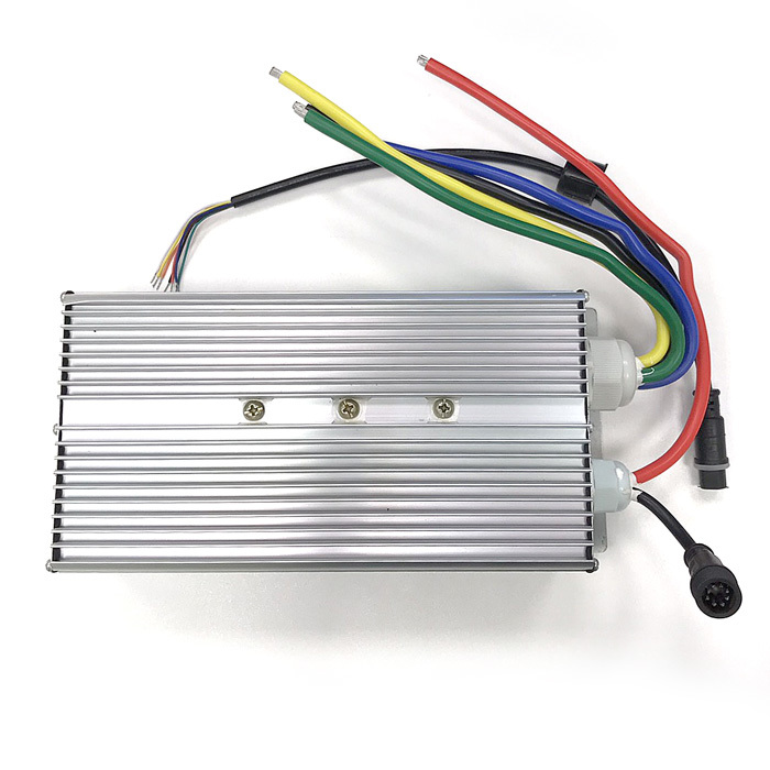BLDC Ovladač Motorů PWM 300-2400W - Ovladač motorů - Provozní napětí: 24-36V, Ovladač motorů - Maximální proud: 80A, Ovladač motorů - Trvalý pracovní výkon: 2400W, Ovladač motorů - MOSFET: 24 MOSFET