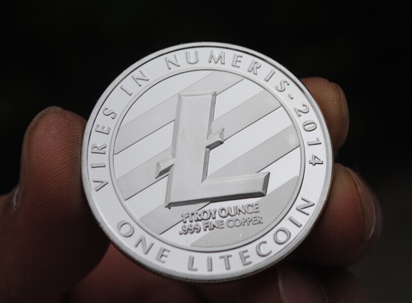 Jedna stříbrná mince litecoinu 40mm