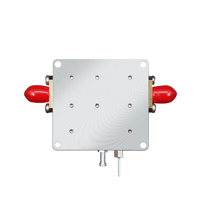 ZL110G 1–10 GHz 40 dB Širokopásmový nízkošumový zesilovač