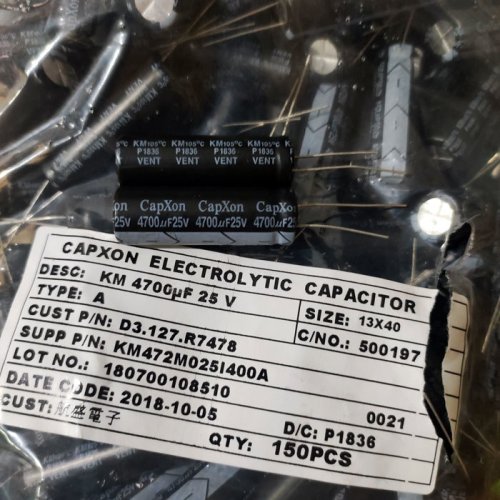 4700uF 25V elektrolytický kondenzátor - 13x40mm