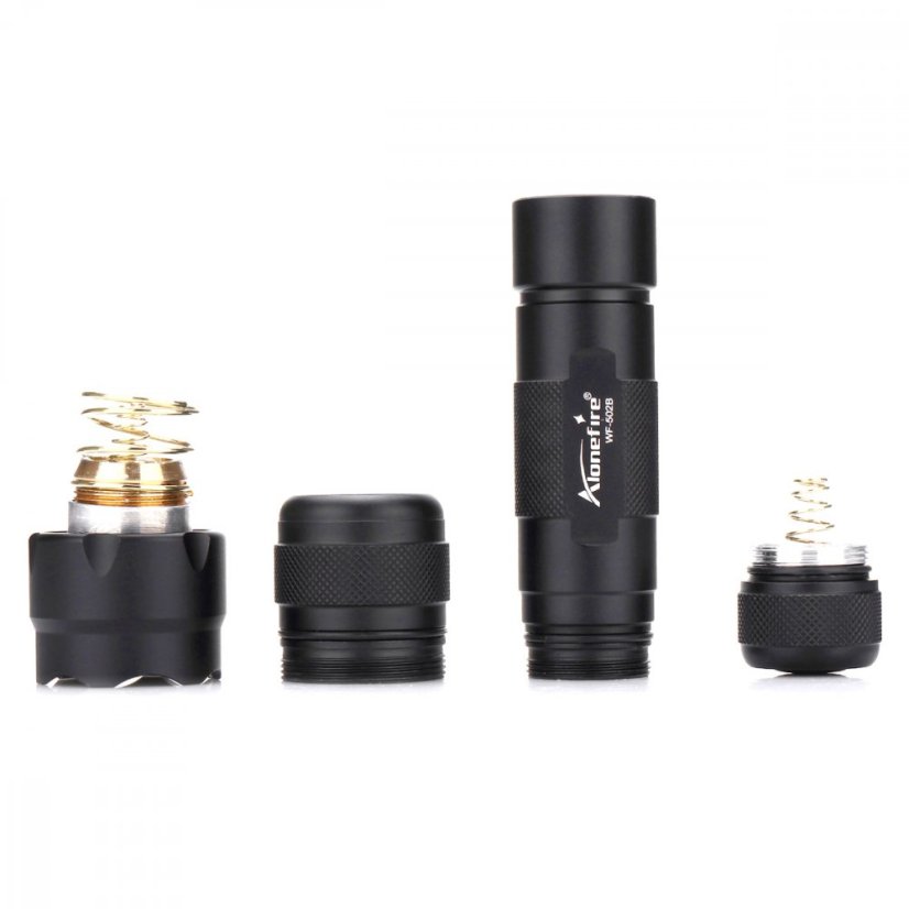 Alonefire 502B XM-L T6 – 5 Modes