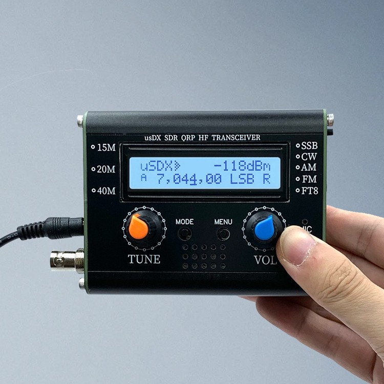 5W usDX QRP transceiver 3 pásma SSB/CW HF radio