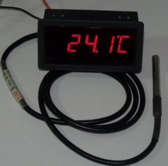 Vestavný digitálny LED teplomer YM5135T-D so snímačom DS18B20