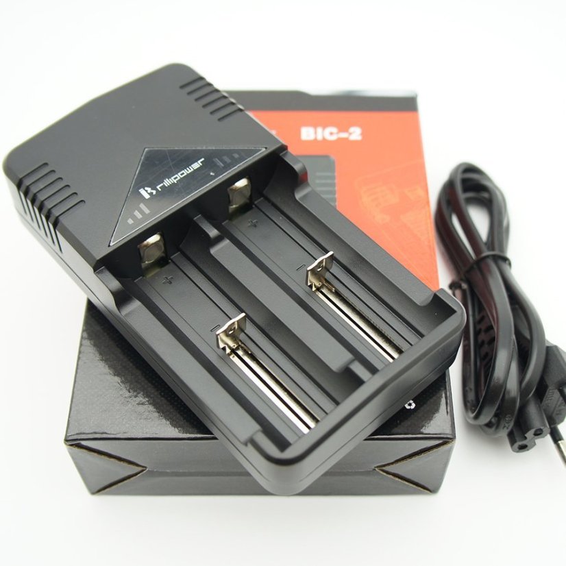 Brillipower BIC-2 multifunkční nabíječka baterií